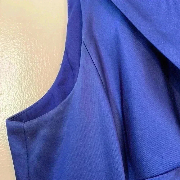 Tahari Blue Formal Prom Party Gown Dress in Size 12. - Picture 10 of 16